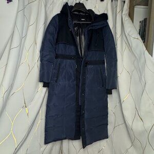 Mackage Navy & Black Down Winter Coat – Size Large